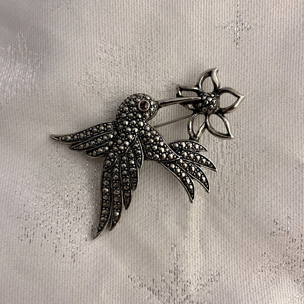 Avon Marcasite Humming Bird Brooch with Red Eye